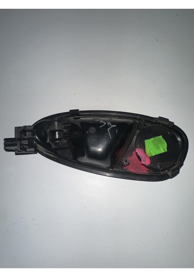 Leon Mk2 Sağ Arka Kapı Kolu Çerçevesi Sağ Ön Kapı Kolu Çerçevesi 5p0837114
