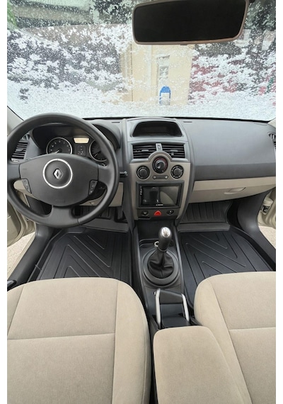 Renault Megane 2 2002-2009 5d Havuzlu Paspas Sedan