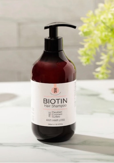 Neutrevo Professional No:4 Biotin Serisi Dökülme Karşıtı Saç Bakım Şampuanı 540 Ml Tüm Saç Tipleri