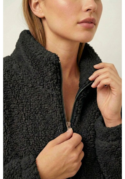 Kadın Peluş Tam Fermuarlı Cepli Sherpa Kuzu Kumaş Oversize Peluş Polar Sweatshirt Siyah Kadın Peluş Tam Fermuarlı Cepli Sherpa Kuzu Kumaş Oversize Peluş Polar Sweatshirt Siyah