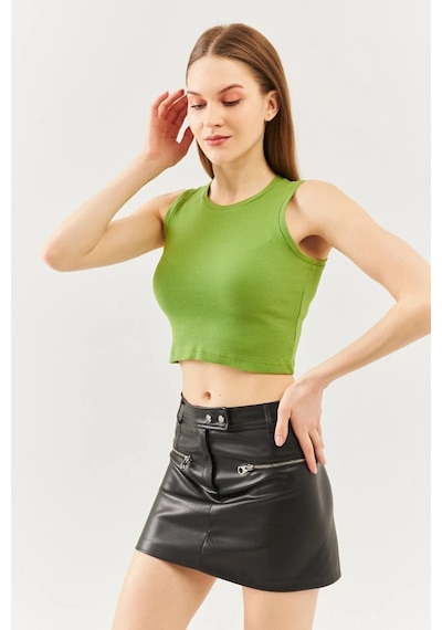 Butikgiz Kadın Sıfır Kol Bisiklet Yaka Vücuda Oturan %100 Pamuklu Kaşkorse Esnek Crop Bluz Çimen Yeşili