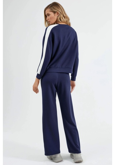 Hiccup Modal Dokulu Regular Fit Sweatshirt & Pantolon Takımı Berşan Collection Lacivert Hiccup Modal Dokulu Regular Fit Sweatshirt & Pantolon Takımı Berşan Collection Lacivert