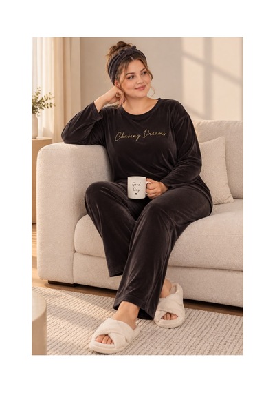 Nisanca Büyük Beden Kadife Kadın Pijama Takımı - Süper Soft Kadife Kahve