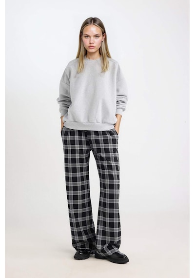 DeFacto Coool Oversize Geniş Kalıp Bisiklet Yaka Basic Düz Kalın Kumaş İçi Yumuşak Tüylü Sweatshirt D9022AXNSGR210 Gri DeFacto Coool Oversize Geniş Kalıp Bisiklet Yaka Basic Düz Kalın Kumaş İçi Yumuşak Tüylü Sweatshirt D9022AXNSGR210 Gri