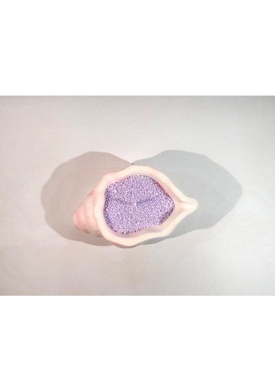 Oyster Candle- El Yapımı Mum Mor