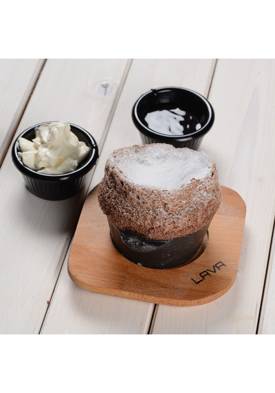 Lava Döküm Yuvarlak Sufle / Sos Kabı ve Ahşap Altlığı. Çap(Ø)8cm.