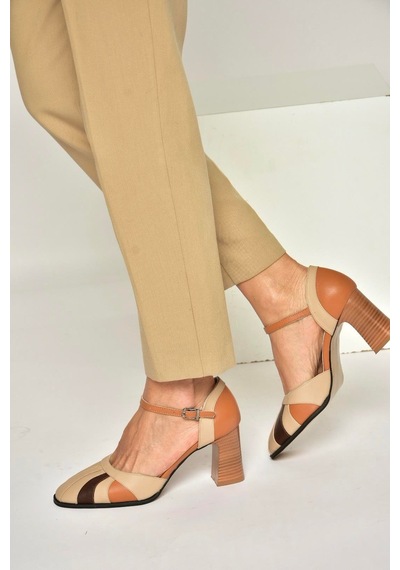 Fox Shoes Y398360103 Ten Hakiki Deri Kalın Topuklu Kadın Terlik Ten