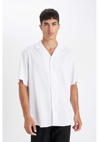 DeFacto Beyaz Relax Fit Rahat Kesim Polo Yaka Krinkıl Kısa Kollu Gömlek C4127AX24AUWT84 DeFacto Beyaz Relax Fit Rahat Kesim Polo Yaka Krinkıl Kısa Kollu Gömlek C4127AX24AUWT84