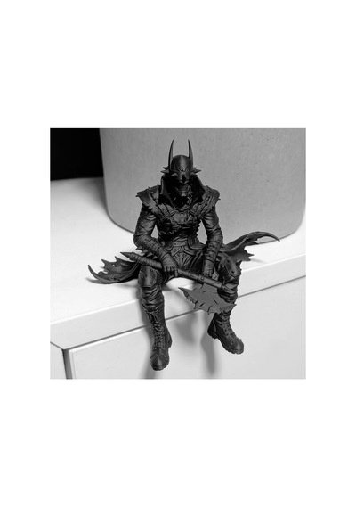 Oturan The Batman Who Laughs Figür 10 Cm