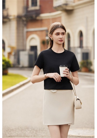 New Performance Premium Basic T-shirt %61,7 Pamuk %34,7 Polyester %3,6 Dut İpeği Siyah