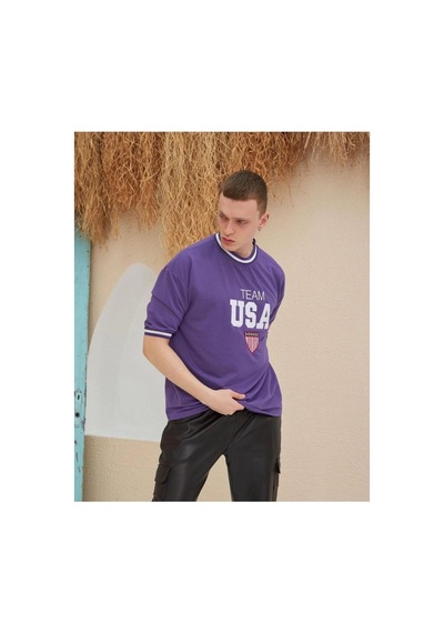 Erkek Bisiklet Yaka Tişört Nakış İşlemeli Kısa Kol Oversize T-shirt - Mor