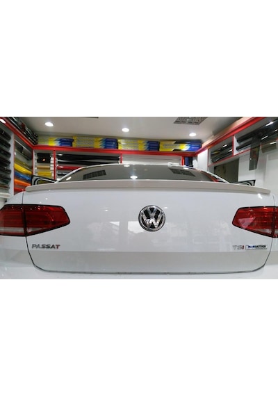 Volkswagen Passat B8 Beyaz Spoiler