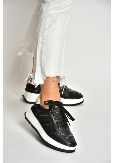 Fox Shoes U555605603 Siyah Hakiki Deri Kalın Tabanlı Spor Ayakkabı Sneakers Siyah
