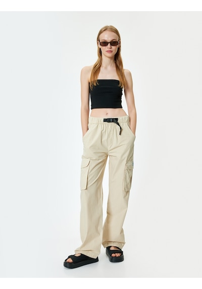 Koton Oversize Kargo Paraşüt Pantolon Beli Lastikli Kemerli Cep Detaylı Bej 4sal40021mw Ekru Koton Oversize Kargo Paraşüt Pantolon Beli Lastikli Kemerli Cep Detaylı Bej 4sal40021mw Ekru