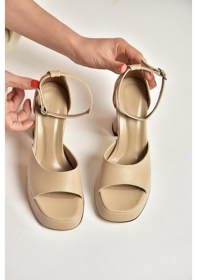 Fox Shoes Y404850209 Ten Kalın Topuklu Kadın Ayakkabı Ten