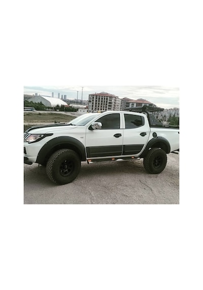 Mitsubishi L200 Triton 2015-2018 Çamurluk Dodik Seti Mat Siyah Vida Görünümlü Çamurluk Dodik