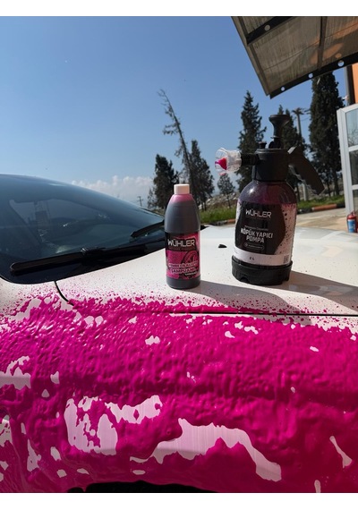 %95 Cilalı Pembe Oto Şampuanı 750 Ml+ Hediye Köpük Atan Basınçlı Pompa 2 Lt