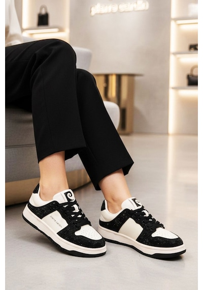 Pierre Cardin Siyah Beyaz Bağcıklı Taş İşlemeli Hafif Kadın Sneaker Pcı-11505 G Siyah-Beyaz Pierre Cardin Siyah Beyaz Bağcıklı Taş İşlemeli Hafif Kadın Sneaker Pcı-11505 G Siyah-Beyaz