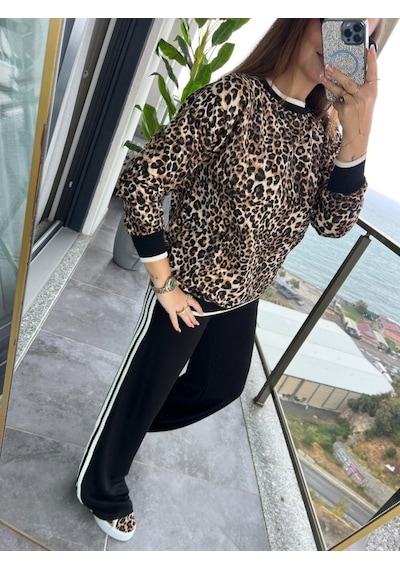 Meleners Kadın Uzun Kollu Bisiklet Yaka Leopar Desenli Iki Iplik Bluz Ve Viskon Iki Iplik Pantolon Ikili Takım