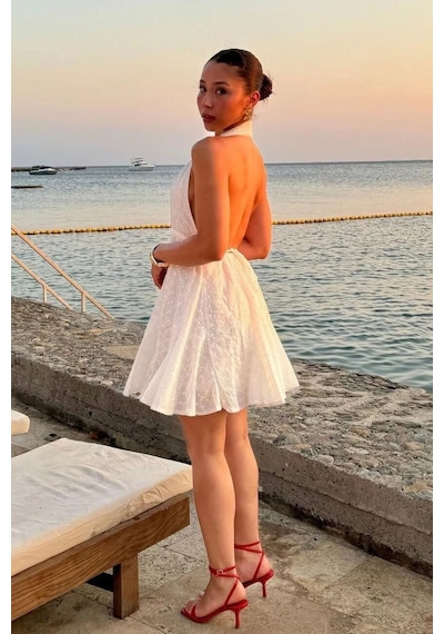 Fashion Cocktail Marilyn Monroe Fistolu Sırt Dekolte Bağcıklı Delikli Çan Etek Dalgalı Kloş Etek Yazlık Tatil Elbise Beyaz Fashion Cocktail Marilyn Monroe Fistolu Sırt Dekolte Bağcıklı Delikli Çan Etek Dalgalı Kloş Etek Yazlık Tatil Elbise Beyaz