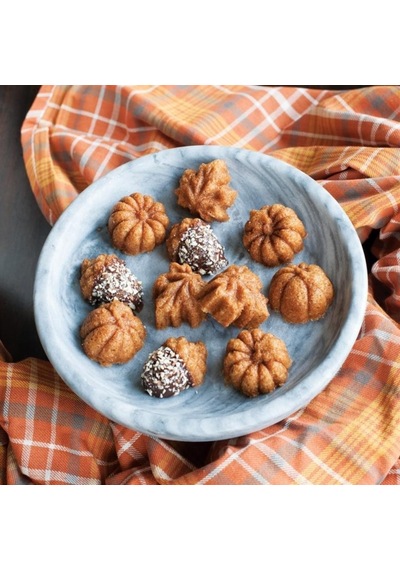 Nordicware 92048 Mini Balkabakları Kek Kalıbı Kahverengi