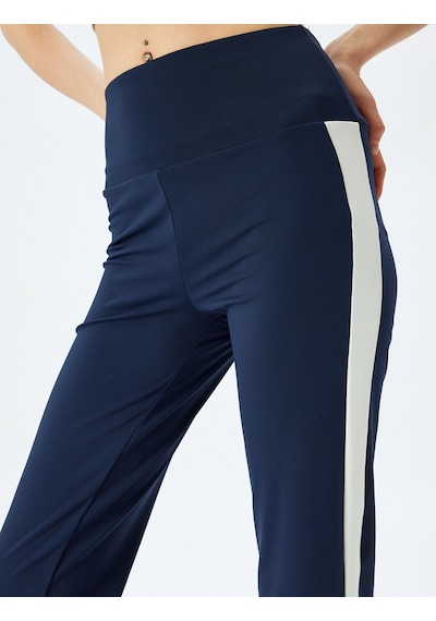 Koton Normal Bel İspanyol Paça Slim Fit Spor Tayt Lacivert 5wak40321nk Lacivert Koton Normal Bel İspanyol Paça Slim Fit Spor Tayt Lacivert 5wak40321nk Lacivert