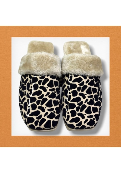 Papucumun Dünyası Leopar Desenli İçi Tüylü Sıcacık Pvc Taban Kadın Ev Terliği Siyah-ekru Papucumun Dünyası Leopar Desenli İçi Tüylü Sıcacık Pvc Taban Kadın Ev Terliği Siyah-ekru