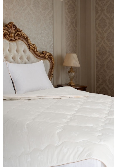 Varol Pure Cotton King Size %100 Pamuk Yorgan 215x235 Cm Geniş Ve Konforlu Bez Çantalı Krem
