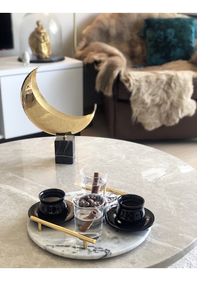 Lux & Marble Ring. Yuvarlak Beyaz Damarlı Mermer Pirinç Kulplu Te