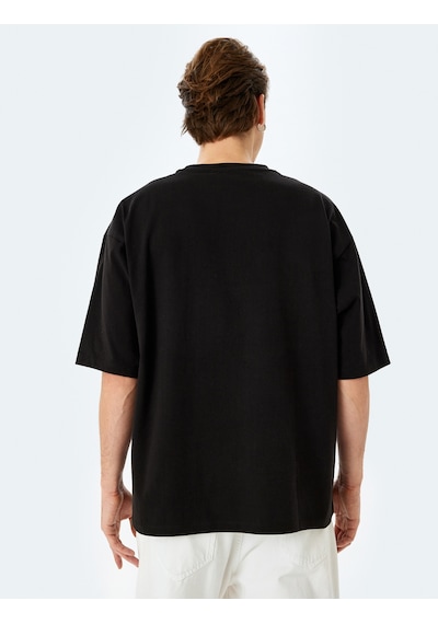 Koton Pamuklu Bisiklet Yaka Tok Kumaş Slogan İşlemeli Kısa Kollu Oversize Tişört Siyah 5sam10180hk Siyah Koton Pamuklu Bisiklet Yaka Tok Kumaş Slogan İşlemeli Kısa Kollu Oversize Tişört Siyah 5sam10180hk Siyah