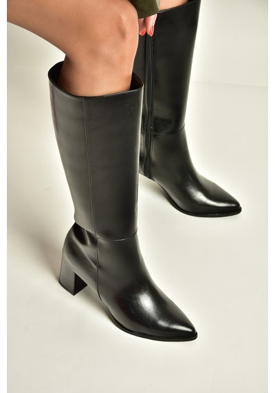 Fox Shoes Z480173260 Siyah Rustik Kalın Topuklu Kadın Çizme