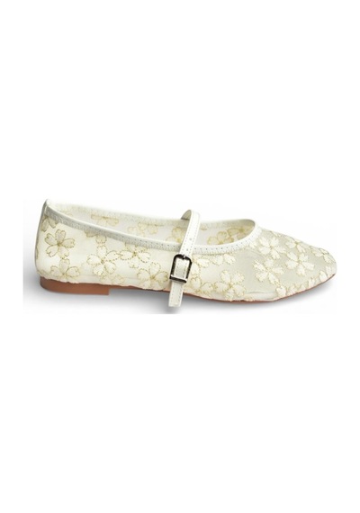 Fox Shoes Y726711415 Beyaz File Çiçek Motif İşlemeli Kadın Babet Beyaz