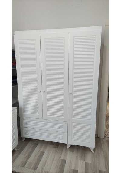 3 Kapaklı Beyaz Panjur Mdf Dolap Şık, Dayanıklı Ve Geniş Depola 3 Kapaklı Beyaz Panjur Mdf Dolap Şık, Dayanıklı Ve Geniş Depola