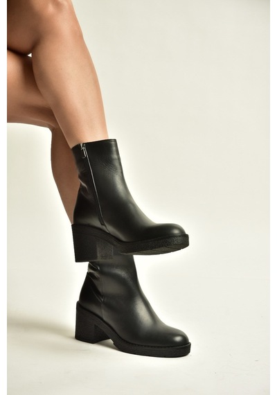 Fox Shoes Z667051103 Siyah Hakiki Deri Kalın Topuklu Kadın Bot