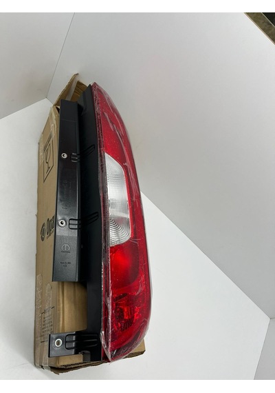 Stop Lambası Sağ Doblo 15 Dikey Açılan Kapı 52044716