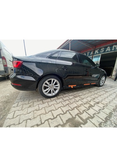 AUDİ A3 8V YAN MARŞPİYEL TAKIMI (2013-2016)