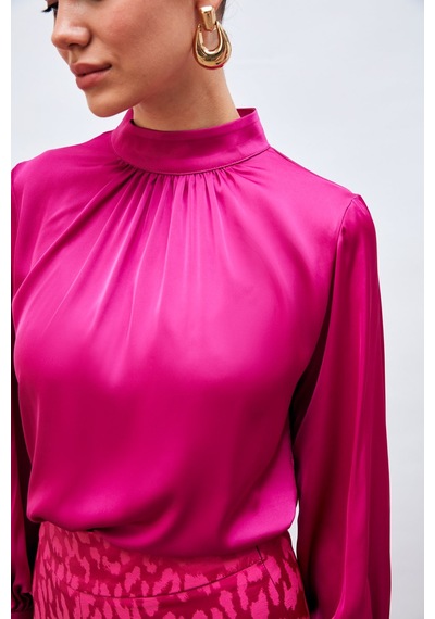 Sateen Yaka Detaylı Saten Bluz - Fuşya