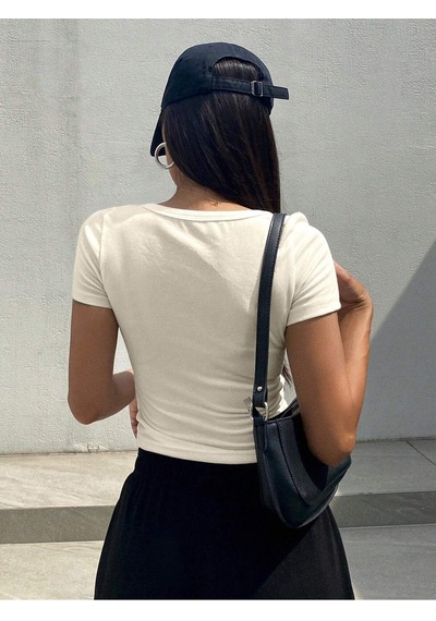 Liona U Yaka Beyaz Renk Fitilli Kısa Kollu Slim Fit Crop Top Bluz Beyaz