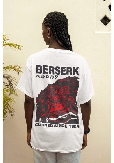 Guts Berserk Sırt Baskılı Unisex Oversize Anime Tişört Beyaz