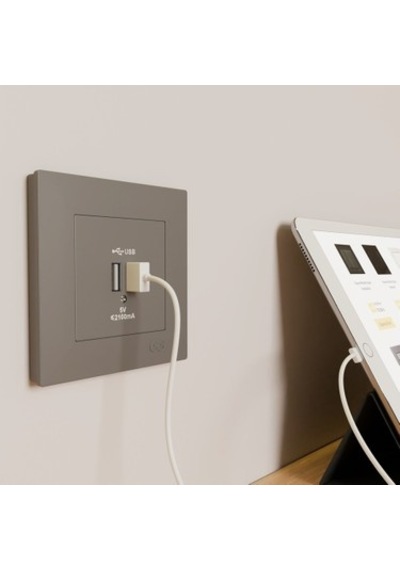 Füme 2 Usb Çıkışlı 5v Şarj Prizi İle Modern Elektrik Çözümünüz