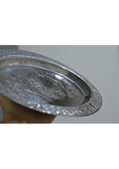 Paslanmaz Çelik Tepsi 304 Kalite Krom Parlak Yüzey, Elde Tasarlanmış Desenli Geniş Servis Ve Sunum Tepsisi 34 Cm