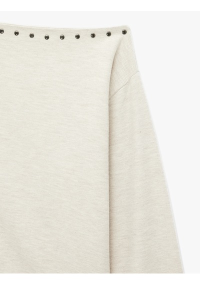 Koton Uzun Kollu Zımba Detaylı Asimetrik Kayık Yaka Omzu Açık Sweatshirt Bej 7wak10064ek Ekru