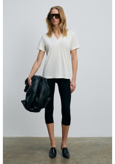 Grımelange Alıne Kadın %100 Organik Pamuk Derin V Yakalı Comfort Fit Ekru T-shirt Ekru