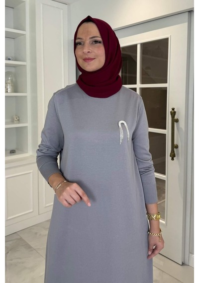 Rabia Şamlı Gözde Broşlu Triko Elbise Gri Normal