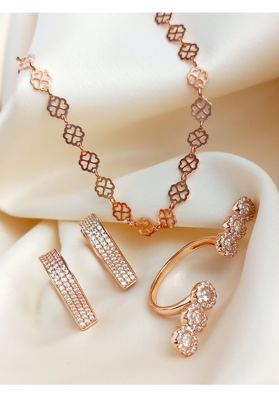 925 Ayar Gümüş Işıltılı Sıralı Kalpler Tasarım Gold Kolye Küpe Özel Tasarım Yüzük Kadın Set Rose Gold - Gümüş 925 Ayar Gümüş Işıltılı Sıralı Kalpler Tasarım Gold Kolye Küpe Özel Tasarım Yüzük Kadın Set Rose Gold - Gümüş