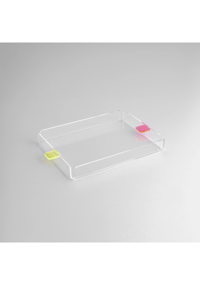 Manta Renkli Kulp Detaylı Pleksi Tepsi 30x22 Cm