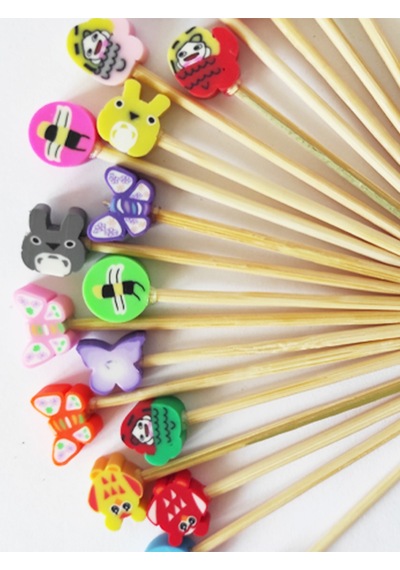 100 Adet Dekoratif Fimo Boncuklu Sevimli Karakterler Pasta Kürdanı 6,5 Cm Karışık Renk - Doğum Günü