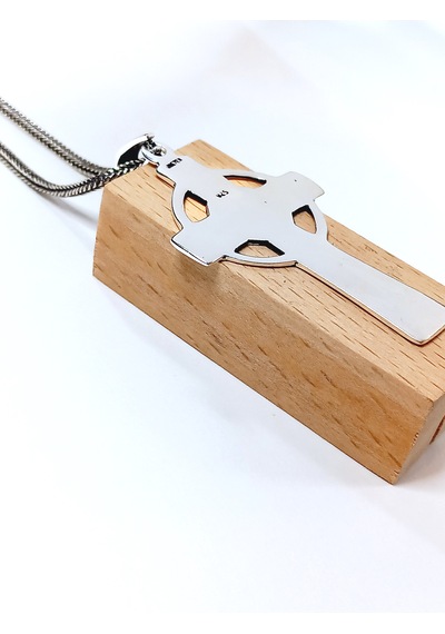Keskin Gümüş Tilki Kuyruğu Büyük Vintage Kelt Tasarım Haç Erkek Kolye
