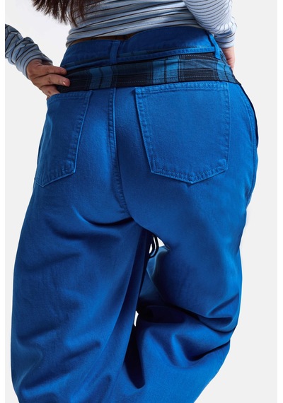 Kadın 6w6-103 Barrel Fit Ekose Kemer Detaylı Tasarım Denim Jean Mavi