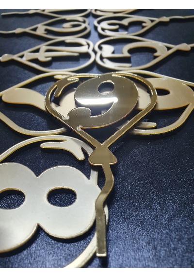 Sayılar Aynalı Gold Pleksi Pasta Süsü Lazer Kesim Her Biri 12x7 Cm